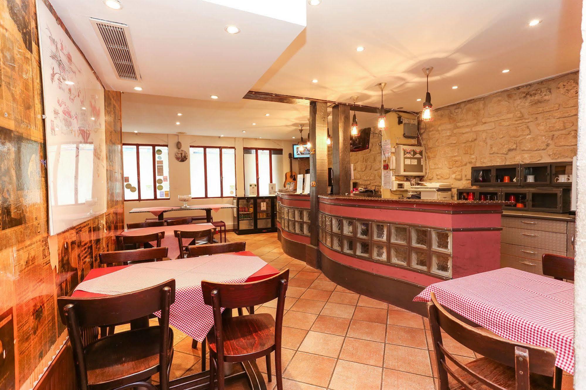 Le Village Montmartre By Hiphophostels Auberge de jeunesse Paris
